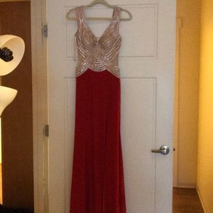 Prom dress!! I’m 5’2 will fit girls up to 5’5